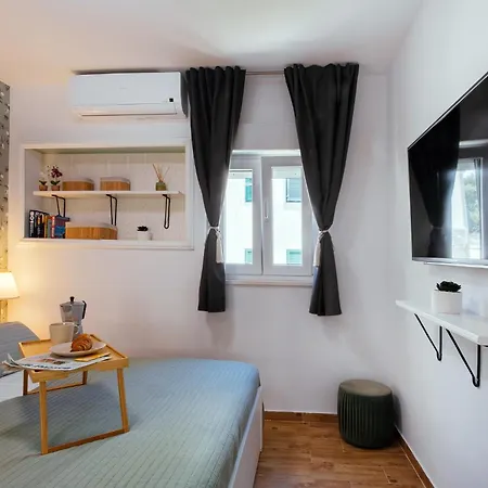 Firule Apartment-two Bedroom Urban Chic-prime Location-walk To Beach-free Parking アパート