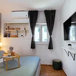 Beachside With Parking Daire