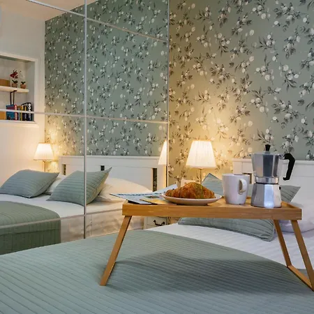 Firule Apartment-two Bedroom Urban Chic-prime Location-walk To Beach-free Parking سبليت