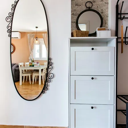 Lägenhet Firule Apartment-two Bedroom Urban Chic-prime Location-walk To Beach-free Parking Split