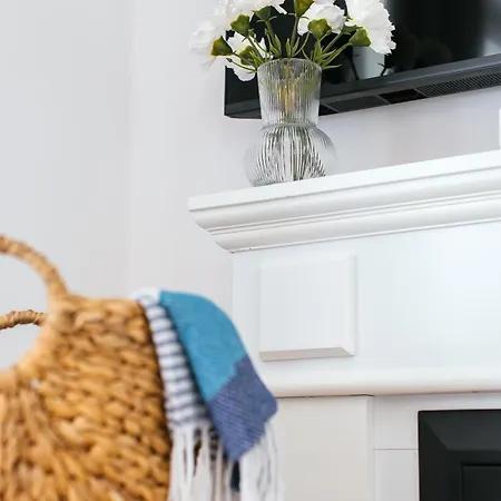 Firule Apartment-two Bedroom Urban Chic-prime Location-walk To Beach-free Parking 公寓