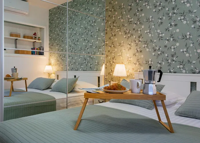 Firule Apartment-two Bedroom Urban Chic-prime Location-walk To Beach-free Parking Split