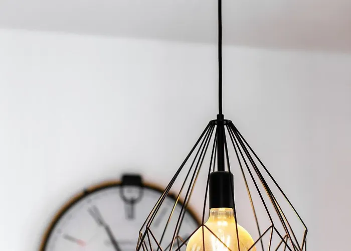 Firule Apartment-two Bedroom Urban Chic-prime Location-walk To Beach-free Parking