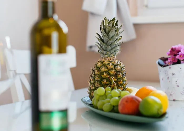 Firule Apartment-two Bedroom Urban Chic-prime Location-walk To Beach-free Parking Apartman Split