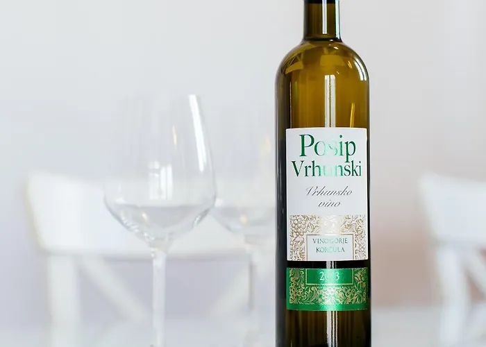 Firule Apartment-two Bedroom Urban Chic-prime Location-walk To Beach-free Parking Apartman Split